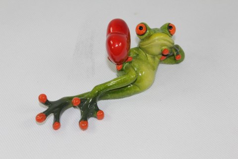 PIP A-105258 FIGURKA ŻABA Z SERCEM